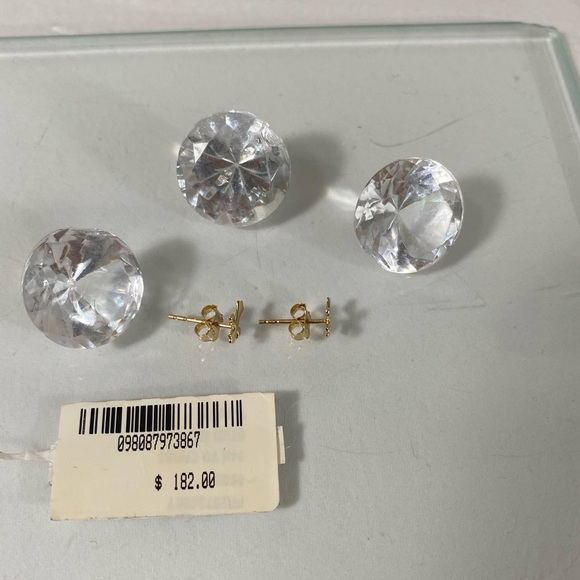 14K YELLOW GOLD cross crucifix studs ✝️ MADE IN TURKEY - Picture 11 of 15